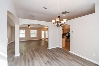 1299 Summit Oaks Dr E in Jacksonville, FL - Building Photo - Building Photo