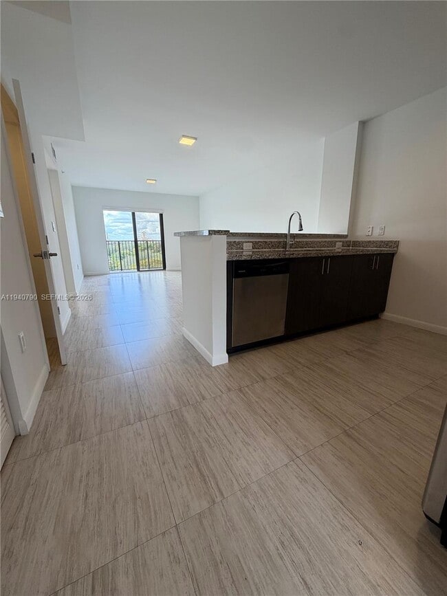 1801 SW 32nd Ave in Miami, FL - Building Photo - Building Photo