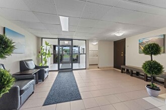 1071 McDougall St in Windsor, ON - Building Photo - Building Photo