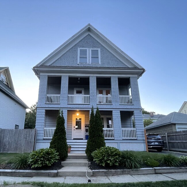 1 Underwood St Apartments and Nearby Worcester Apartments For Rent