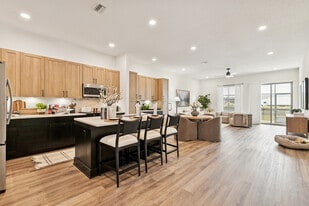 RISE at Glen Kernan Park in Jacksonville, FL - Building Photo