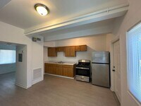 827 E University Blvd