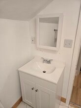 637 Post Rd, Unit Gregg Milka in Warwick, RI - Building Photo - Building Photo