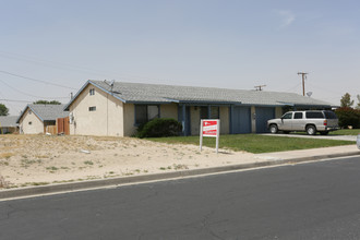 16126 Tawney Ridge Ln in Victorville, CA - Building Photo - Building Photo