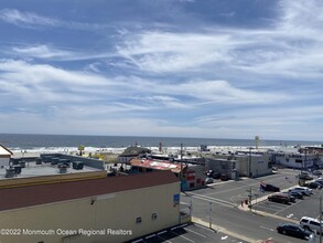 15 Sumner Ave in Seaside Heights, NJ - Foto de edificio - Building Photo