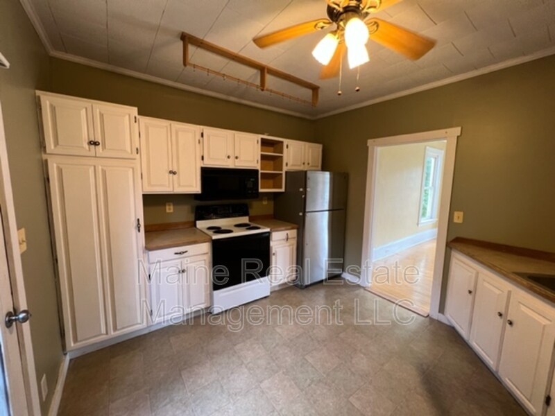 9 Fairbanks St Photo