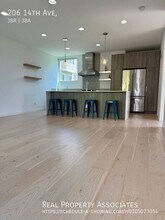 206 14th Ave in Seattle, WA - Building Photo - Building Photo