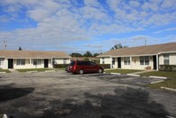 4713 Marguerita Dr in West Palm Beach, FL - Building Photo - Building Photo