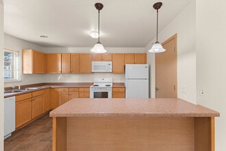 Wausau East Townhomes in Wausau, WI - Building Photo - Building Photo