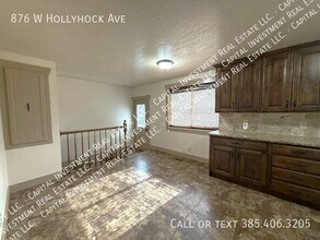 876 Hollyhock Ave in Sandy, UT - Building Photo - Building Photo