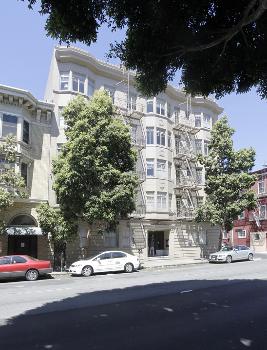 Apartments on Gough in San Francisco, CA - Building Photo