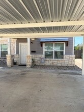423 Spring St in McGregor, TX - Building Photo - Building Photo