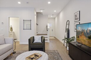 947 Willow Pl in River Falls, WI - Building Photo