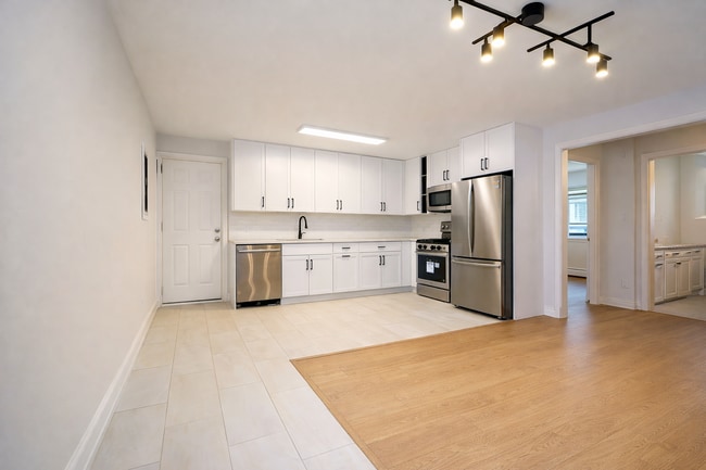 32483 Abercrombie Pl in Mission, BC - Building Photo - Building Photo
