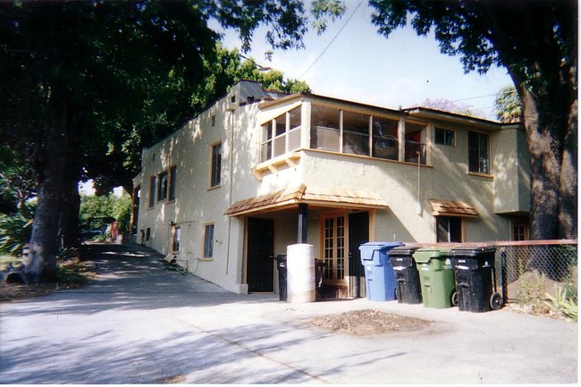 2506 Arthur St, Unit 2 in Los Angeles, CA - Building Photo - Building Photo