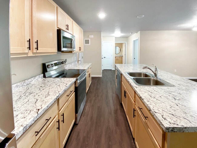 3484 MT-200 in Missoula, MT - Building Photo - Building Photo