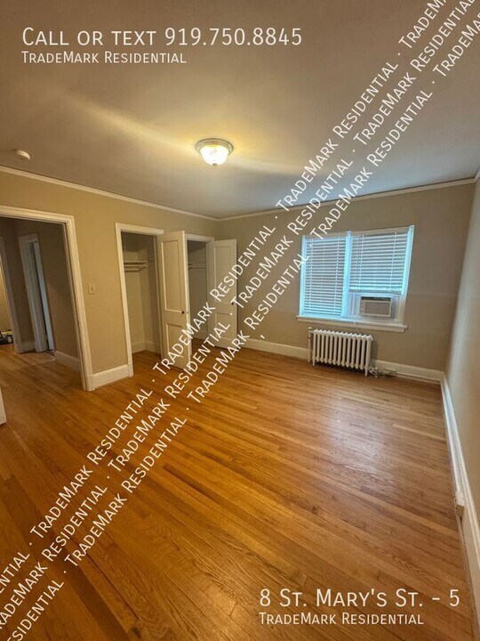 8 St Marys St in Raleigh, NC - Building Photo