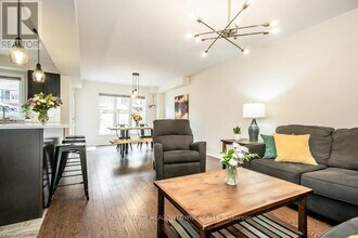 172 Summit Ridge Dr in Guelph, ON - Building Photo - Building Photo