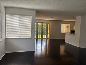 1146 Areca Way in Weston, FL - Building Photo - Building Photo