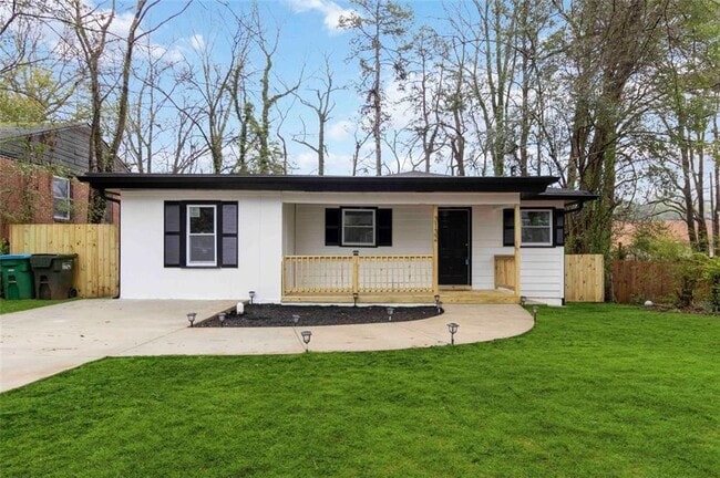 property at 3132 Forrest Hills Dr SW