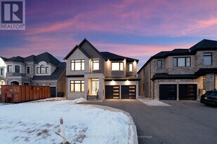 8915 Heritage Rd in Brampton, ON - Building Photo