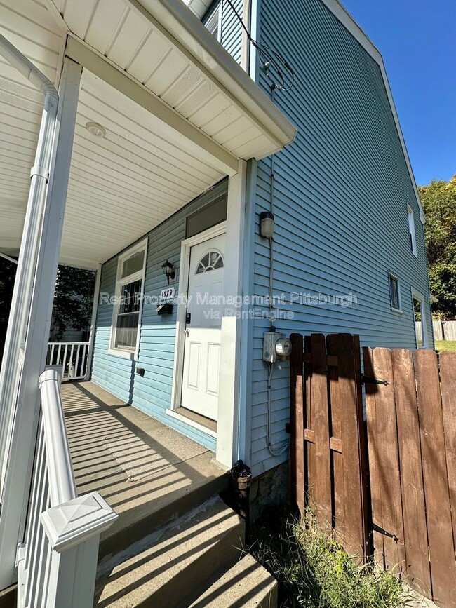 1379 Paulson Ave in Pittsburgh, PA - Building Photo - Building Photo