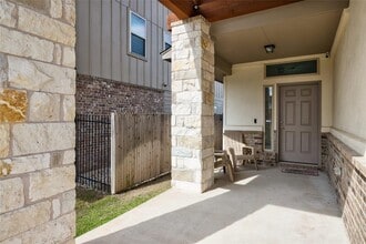 128 Shearwater Ln in Leander, TX - Building Photo - Building Photo