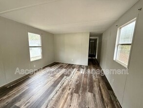 4875 Rancho Dr in Ooltewah, TN - Building Photo - Building Photo