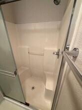 5512 Montague Ln in Pasco, WA - Building Photo - Building Photo