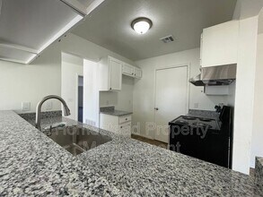 10020 S Clegern St in Oklahoma City, OK - Foto de edificio - Building Photo