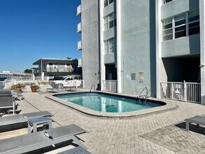 2016 Bay Dr in Miami Beach, FL - Building Photo - Building Photo
