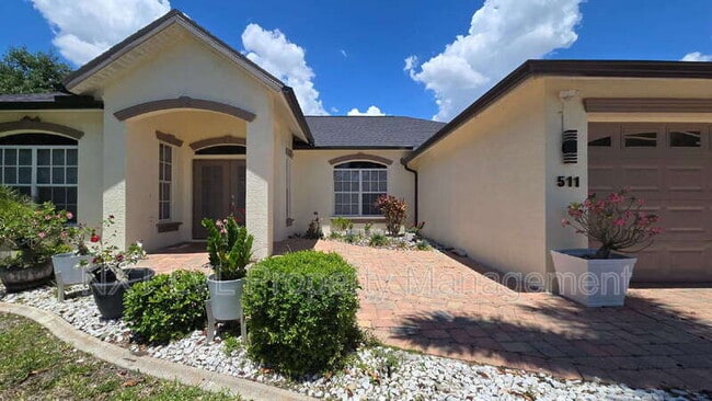 511 SE 25th Terrace in Cape Coral, FL - Building Photo - Building Photo