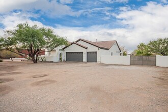 10335 N Tall Cotton Dr in Marana, AZ - Building Photo - Building Photo
