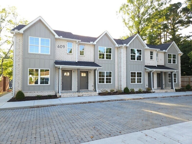 609 Fairview Ave, Unit B in Murfreesboro, TN - Building Photo