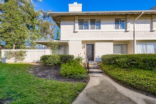 7962 Camino Tranquilo in San Diego, CA - Building Photo