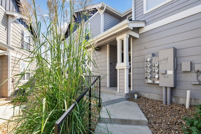 17381 Waterhouse Cir