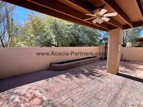 745 W Sunlight Ln in Tucson, AZ - Building Photo - Building Photo