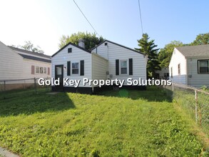 2016 W 11th St in Muncie, IN - Building Photo - Building Photo