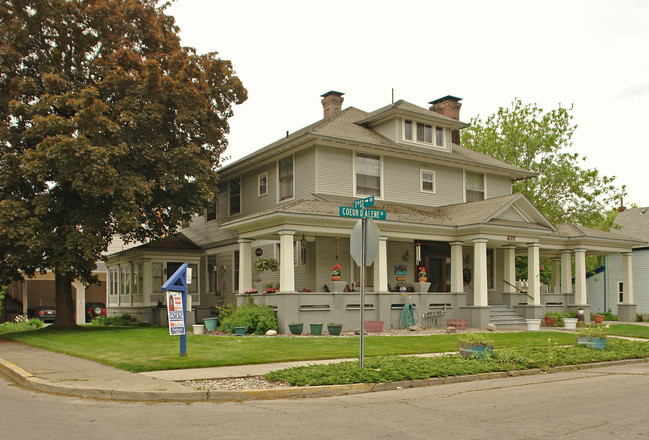 622 E Coeur D' Alene Ave