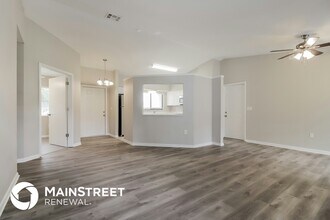 7000 Kaylor Ave in Cocoa, FL - Building Photo - Building Photo