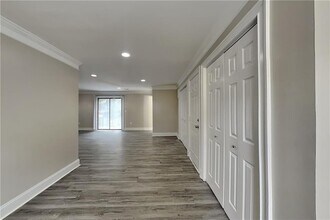 1105 Tom Ln in Marietta, GA - Building Photo - Building Photo