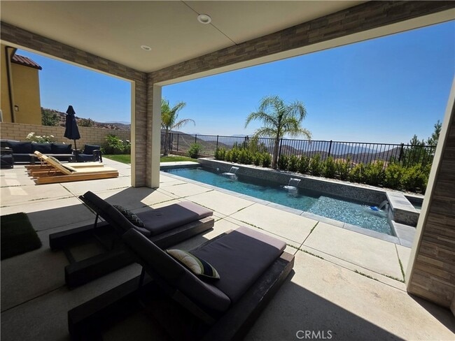 19018 Martino Ct in Santa Clarita, CA - Building Photo - Building Photo