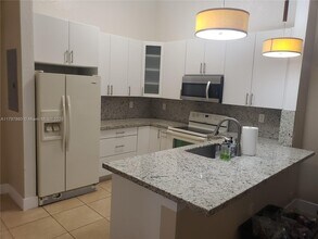 13752 SW 169th Ln in Miami, FL - Building Photo - Building Photo