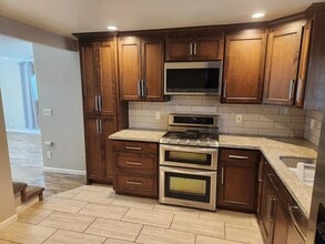 943 Shearer St in Roseville, CA - Building Photo - Building Photo