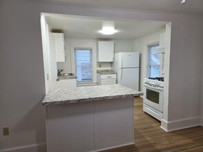 108 Poplar St in Sheboygan Falls, WI - Foto de edificio - Building Photo