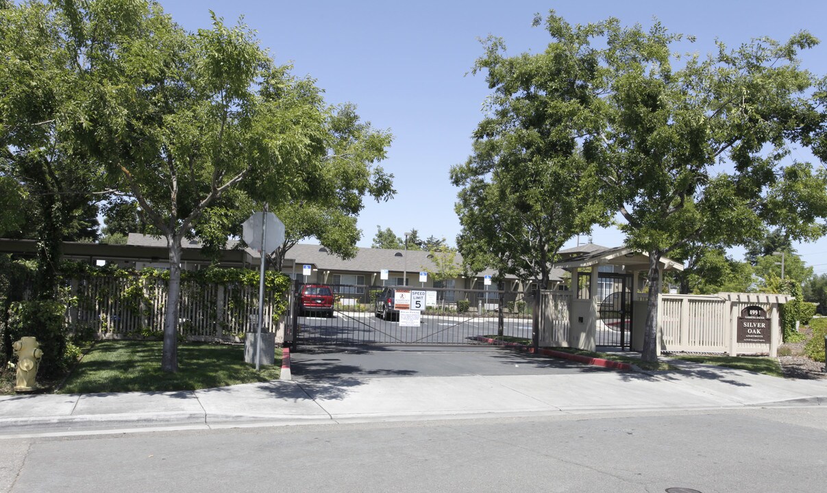 Silver Oak Apartments in Oakley, CA - Building Photo