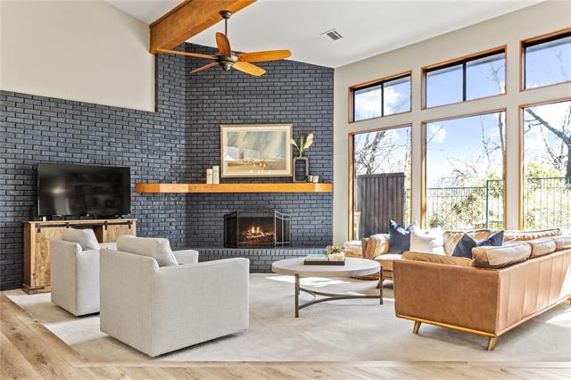 7102 Abrams Rd in Dallas, TX - Building Photo