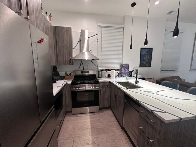 449 N Elizabeth St in Chicago, IL - Building Photo - Building Photo