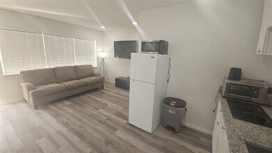 6903 N River Blvd in Tampa, FL - Building Photo - Building Photo