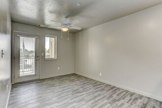 Sky Ridge Apartments in Nampa, ID - Building Photo - Building Photo